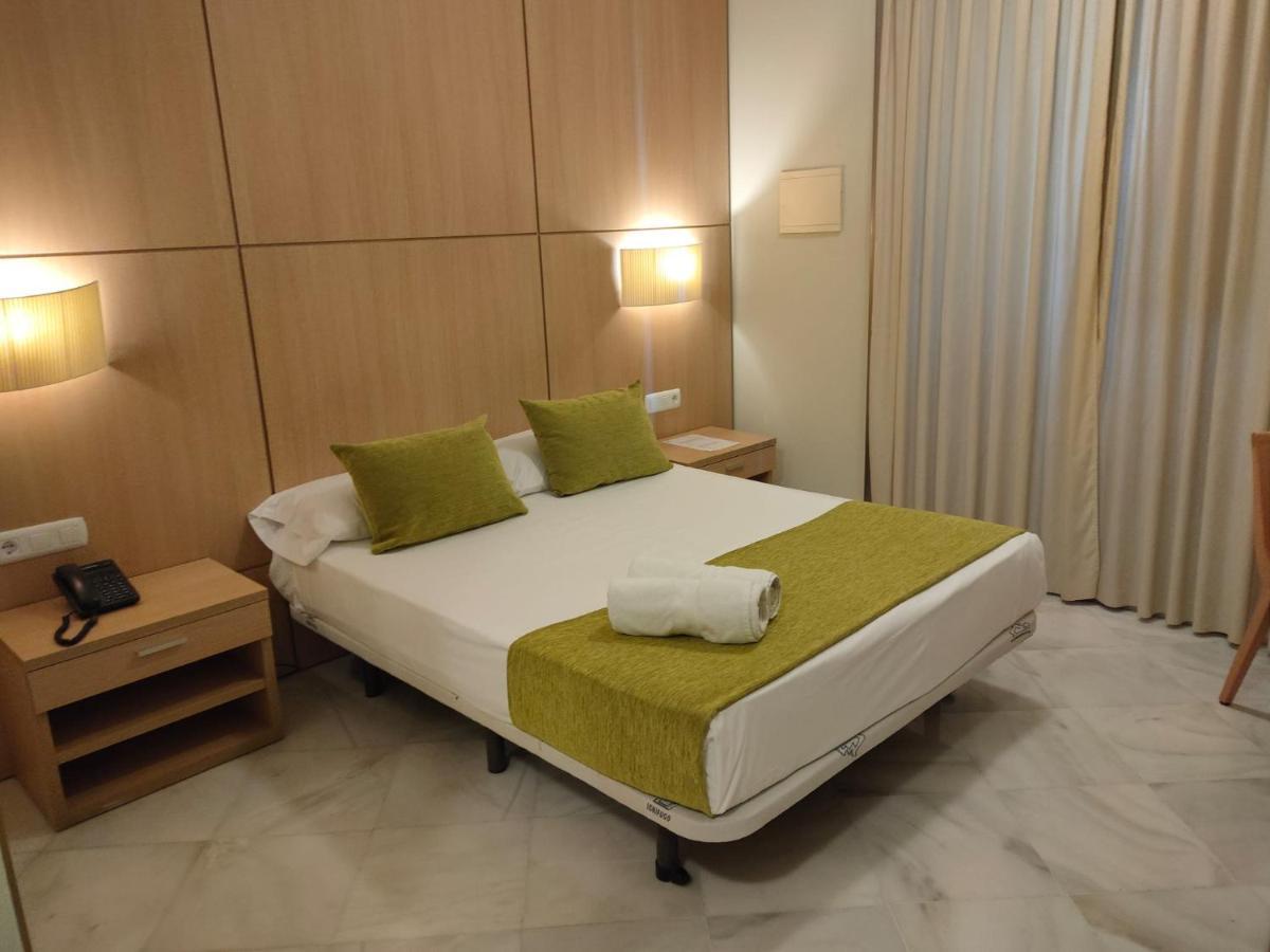 Double or Twin Room,1381586744:JPEG